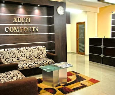 https://imgcld.yatra.com/ytimages/image/upload/t_hotel_yatra_city_desktop/v1437804811/Domestic Hotels/Hotels_Karwar/Aditi Comforts - Premium Serviced Apartment/Lobby_Area.jpg